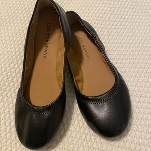 Girls Emmie leather flats. Black Sz 13 1/2.